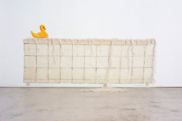 Untilted, 2003, thread, string  &   plastic glue, 77x164 cm